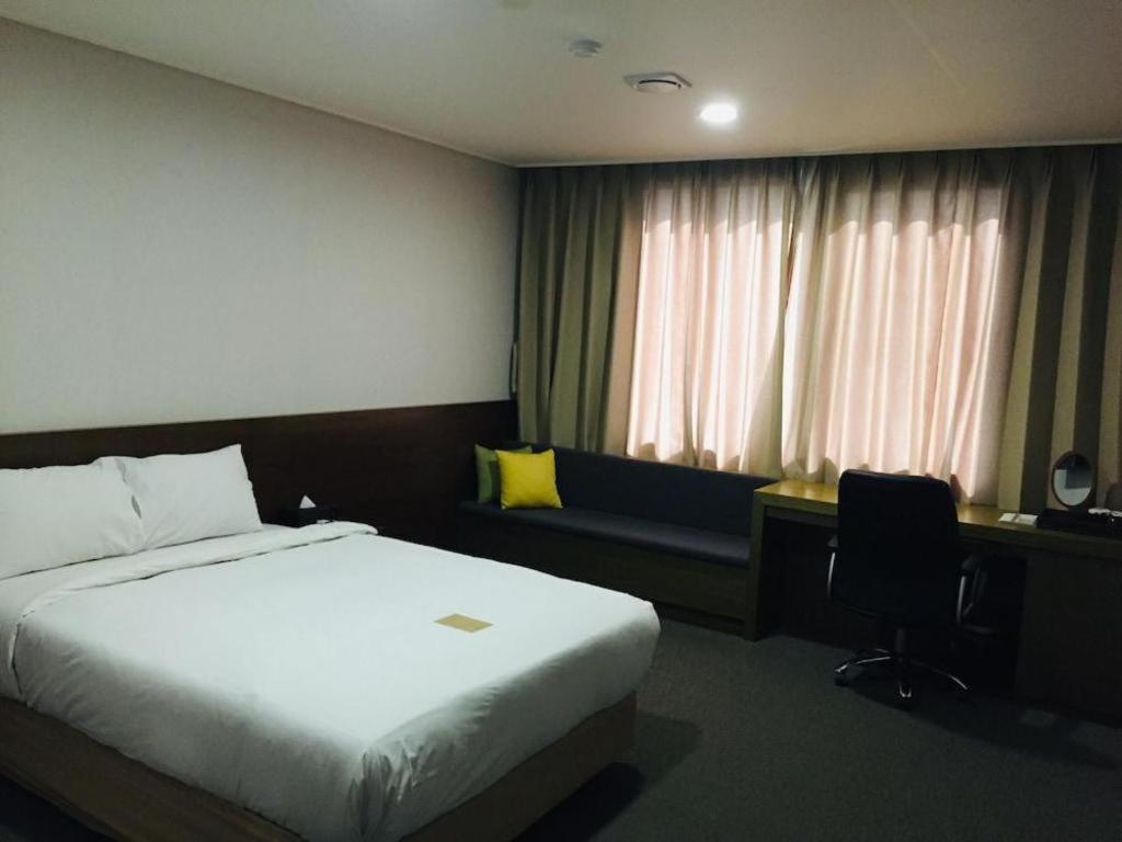 Jeonju Yeonghwa Hotel Exterior photo